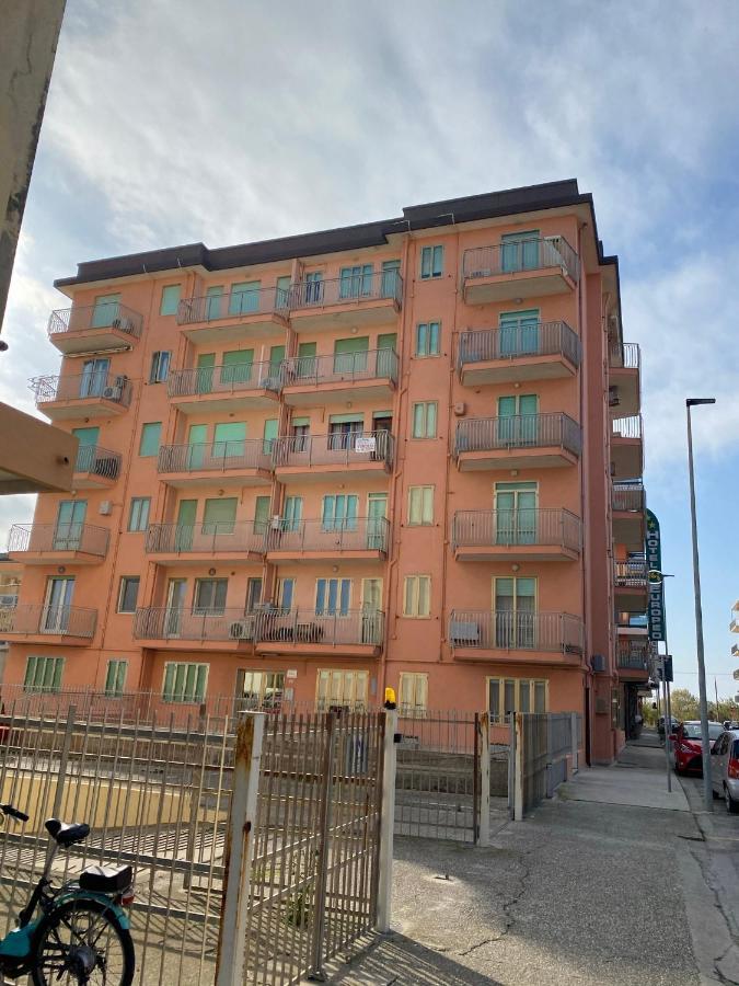 Karpa House